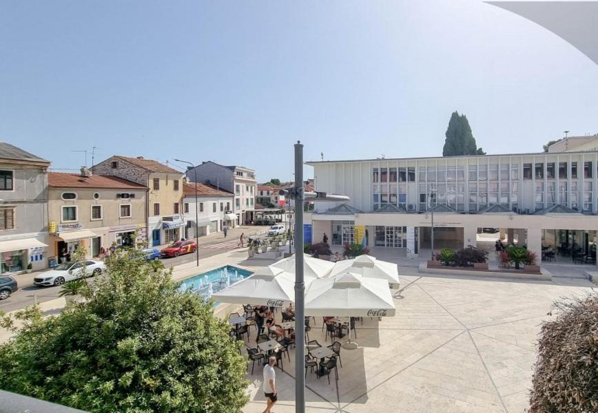 Bella Apartment Umag Bagian luar foto
